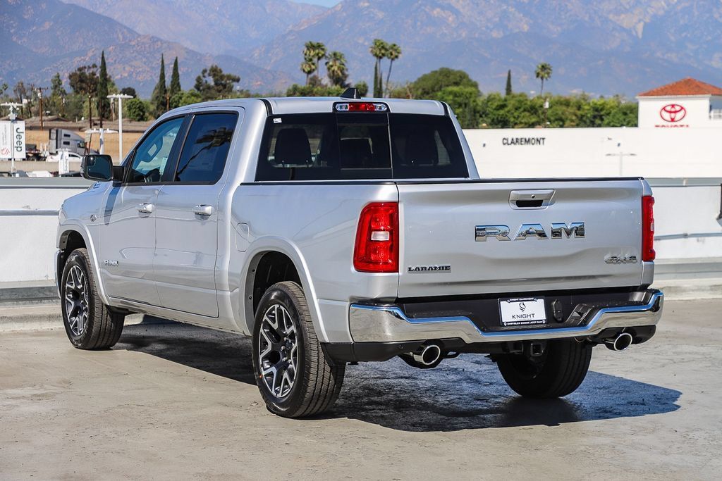 New 2026 RAM 1500 Laramie AWD/4WD image 7