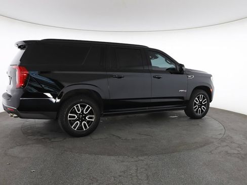 Used 2023 GMC Yukon XL AT4 w/ AT4 Premium Package AWD/4WD image 13