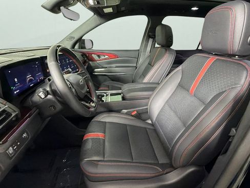 Certified 2024 Chevrolet Traverse RS FWD image 17