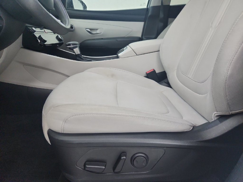 Used 2025 Hyundai Tucson SEL FWD image 22