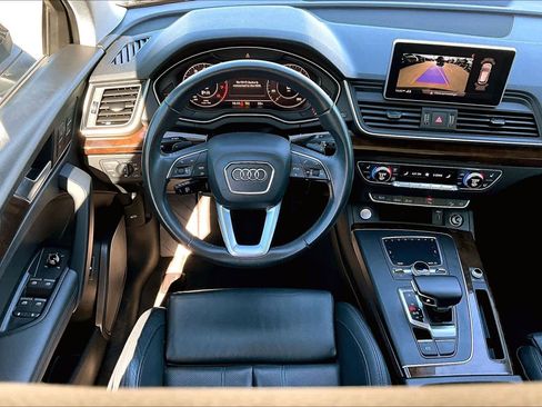 Used 2020 Audi Q5 Premium Plus image 6