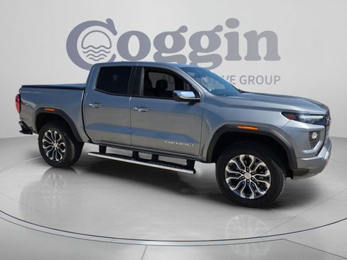 Used 2023 GMC Canyon Denali AWD/4WD image 7