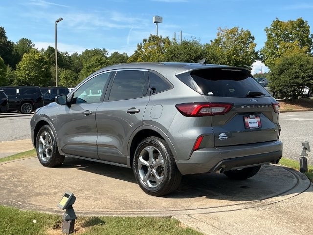 Used 2024 Ford Escape ST-Line AWD/4WD image 5