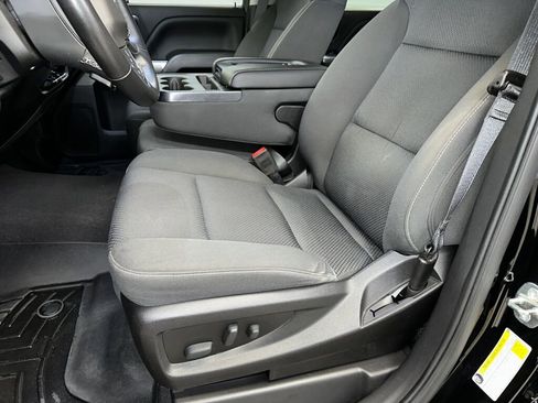 Used 2018 Chevrolet Silverado 1500 LT w/ All Star Edition image 5