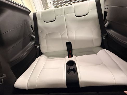 Used 2023 Tesla Model Y Long Range image 22