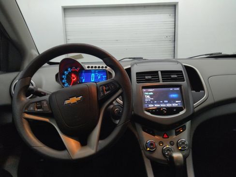 Used 2016 Chevrolet Sonic LT image 22