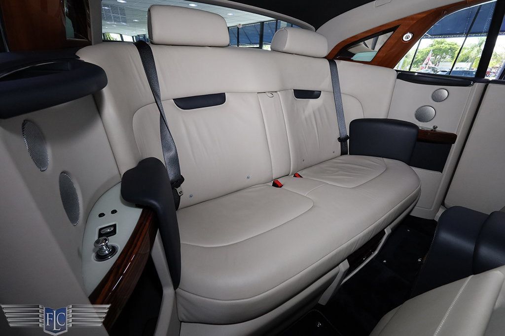Used 2009 Rolls-Royce Phantom Coupe RWD image 21