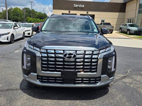 Used 2024 Hyundai Palisade Calligraphy AWD/4WD image 2