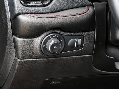 Used 2023 Dodge Durango GT AWD/4WD image 38