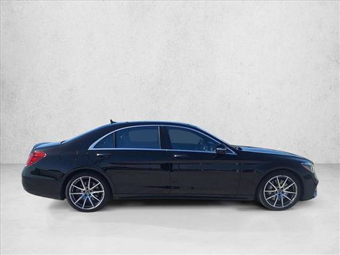 Used 2020 Mercedes-Benz S 560 Sedan image 5
