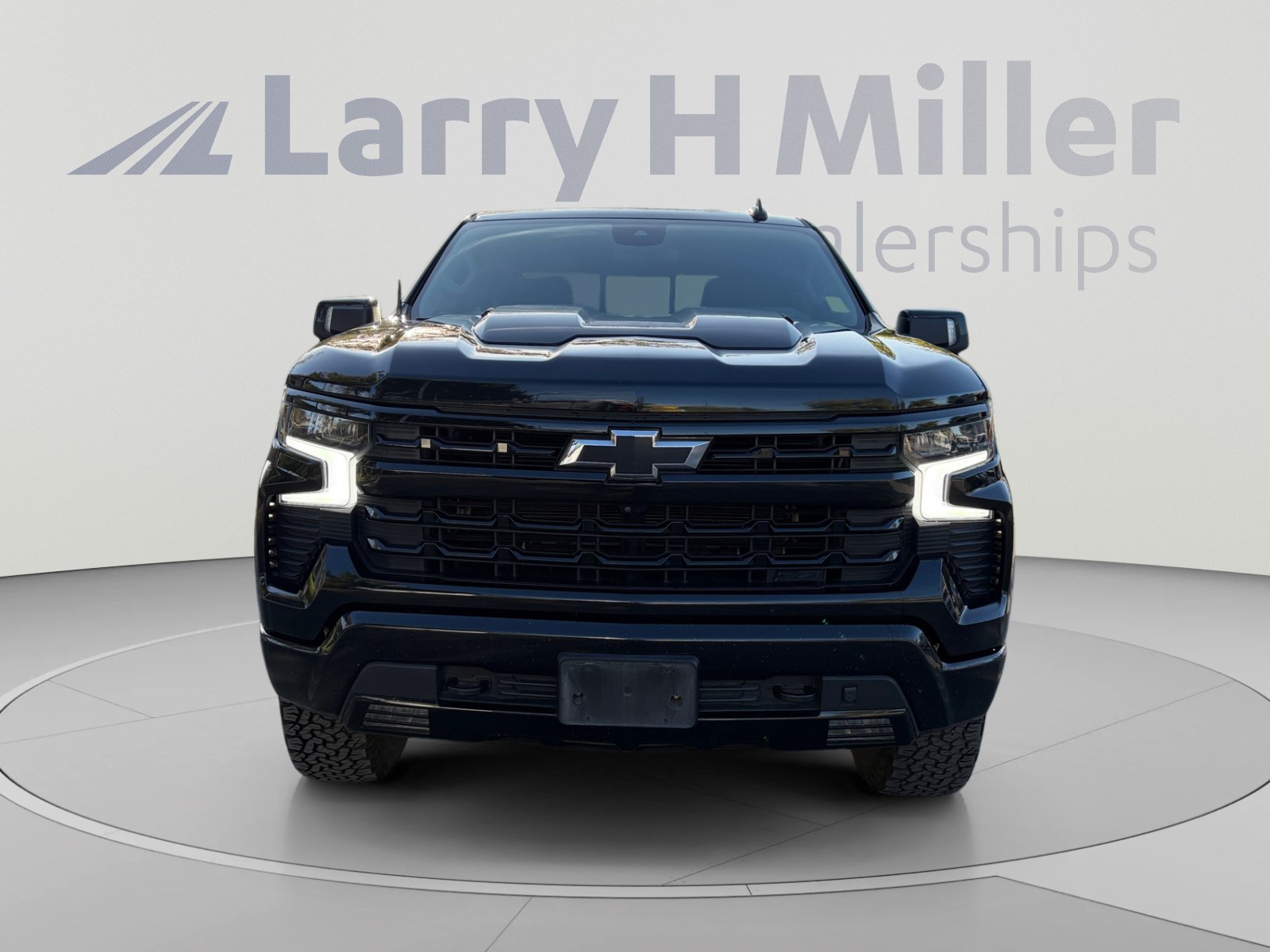 Used 2022 Chevrolet Silverado 1500 LT Trail Boss w/ LT Trail Boss Premium Package AWD/4WD image 8