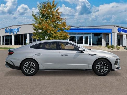 New 2025 Hyundai Sonata SEL image 7