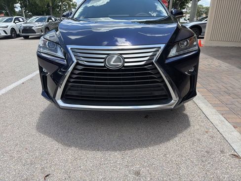 Used 2018 Lexus RX 350L FWD image 2