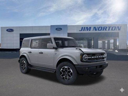 New 2026 Ford Bronco Outer Banks AWD/4WD image 9