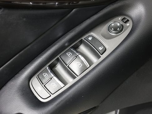 Used 2019 INFINITI Q50 Luxe AWD/4WD image 22