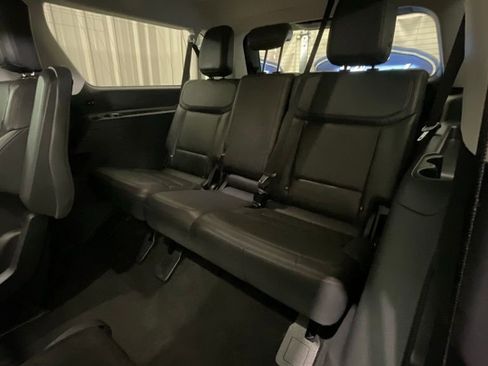 Used 2025 Ford Expedition Max Active AWD/4WD image 13