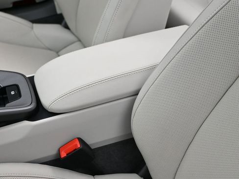 Used 2024 Porsche 911 Carrera image 19