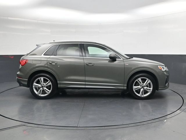 Used 2022 Audi Q3 2.0T Premium Plus AWD/4WD image 3
