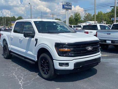 New 2026 Ford F150 XLT w/ Equipment Group 302A MID AWD/4WD image 3