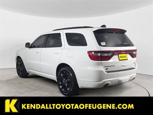 Used 2025 Dodge Durango GT image 3