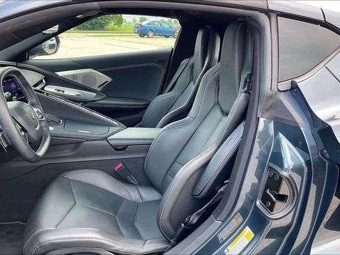 Certified 2021 Chevrolet Corvette Stingray Preferred Cpe w/ Body-Color Dual Roof Package RWD image 16