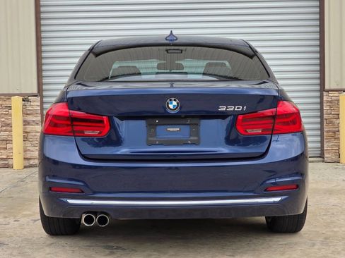 Used 2017 BMW 330i Sedan image 4