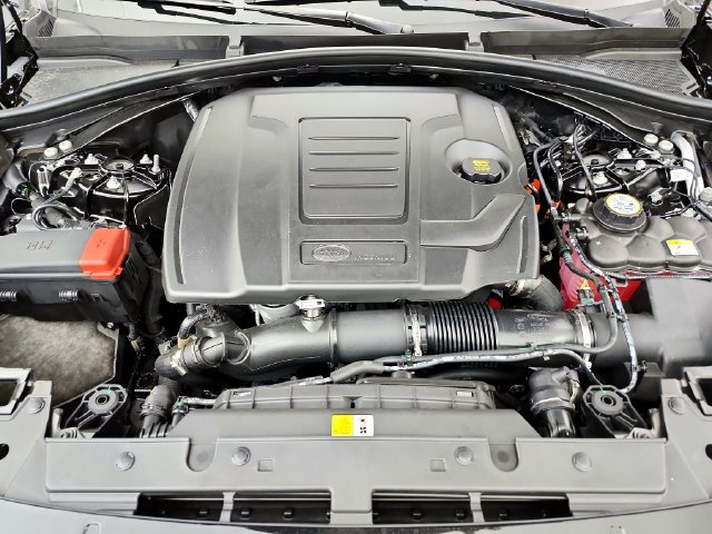 New 2026 Land Rover Range Rover Velar S AWD/4WD image 32