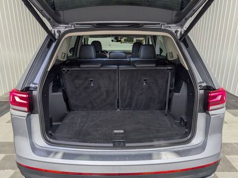 Used 2025 Volkswagen Atlas SE AWD/4WD image 24