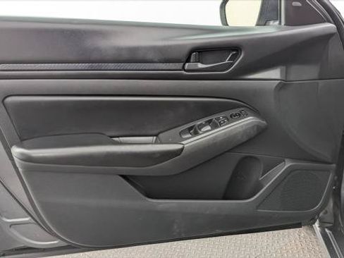 Used 2024 Nissan Altima 2.5 S FWD image 13