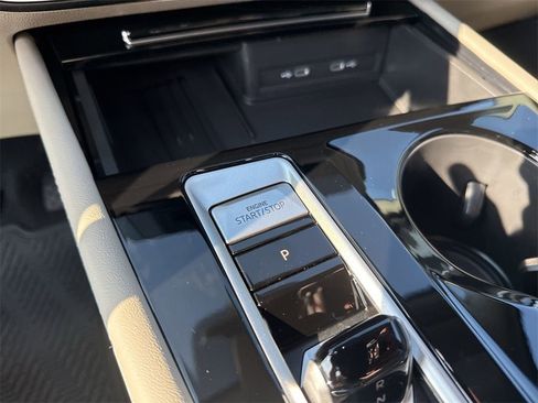 New 2026 Volkswagen Atlas SE image 32