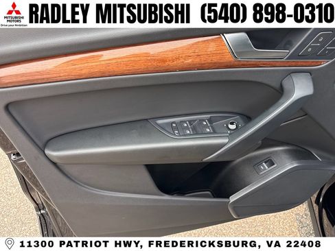 Used 2023 Audi Q5 2.0T Premium w/ Convenience Package AWD/4WD image 5