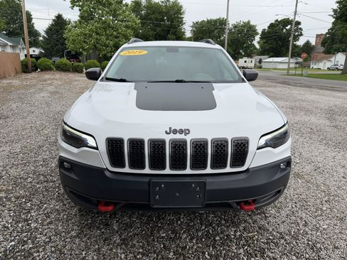 Used 2019 Jeep Cherokee Trailhawk AWD/4WD image 8