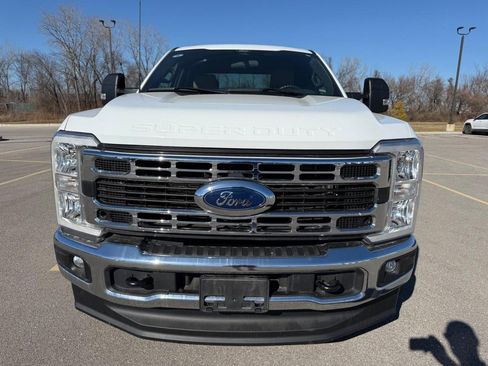 Used 2024 Ford F250 XLT image 9