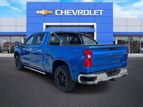 Used 2023 Chevrolet Silverado 1500 LTZ w/ LTZ Premium Package AWD/4WD image 7