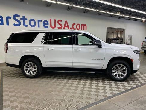 Used 2023 Chevrolet Suburban Premier AWD/4WD image 12