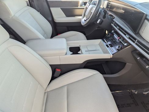 Used 2024 Hyundai Santa Fe Calligraphy image 14