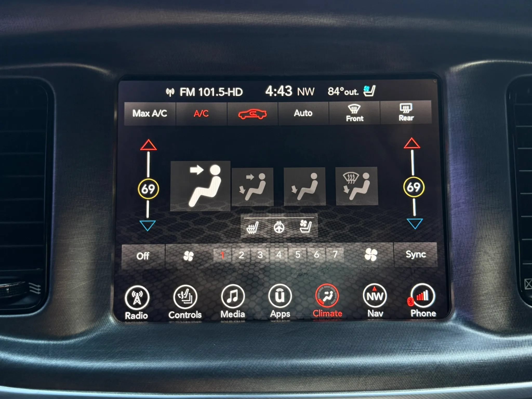 Used 2017 Dodge Charger R/T RWD image 32