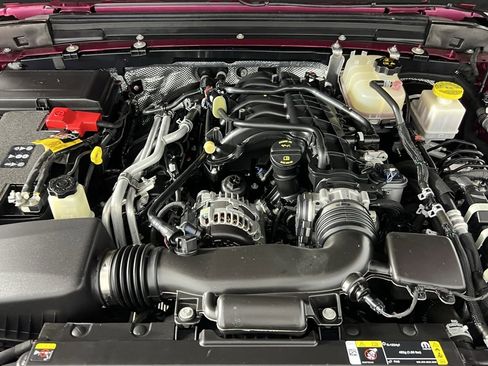 Used 2024 Jeep Gladiator Sport image 36