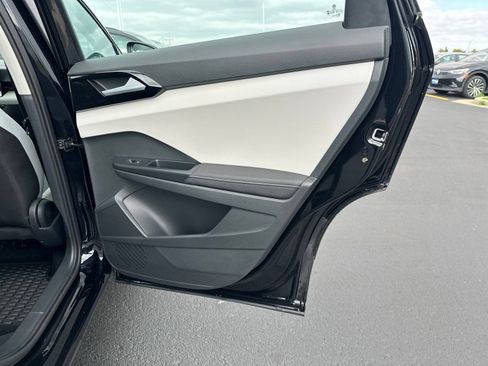 Certified 2025 Volkswagen Taos S AWD/4WD image 30