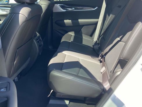 Used 2023 Cadillac XT5 Premium Luxury FWD image 12