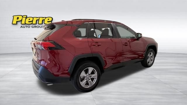 Used 2025 Toyota RAV4 XLE FWD image 6