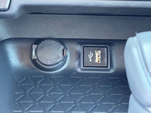 Used 2025 Toyota RAV4 LE image 25