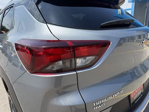 Certified 2025 Chevrolet TrailBlazer LT AWD/4WD image 27