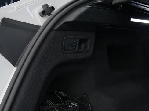 Used 2023 Lamborghini Urus S AWD/4WD image 14