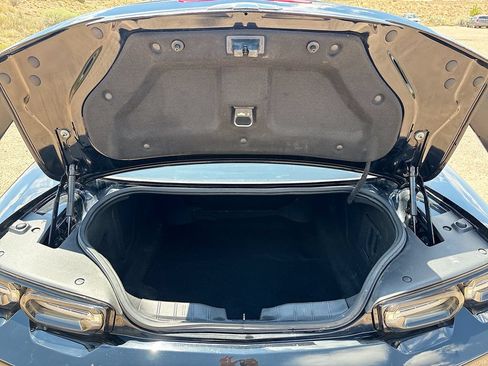 Used 2021 Chevrolet Camaro ZL1 RWD image 27
