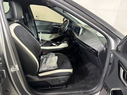 Used 2022 Kia EV6 GT-Line w/ GT-Line Suede Seat Package image 28