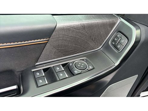 Used 2021 Ford F150 Platinum w/ Equipment Group 701A High AWD/4WD image 21
