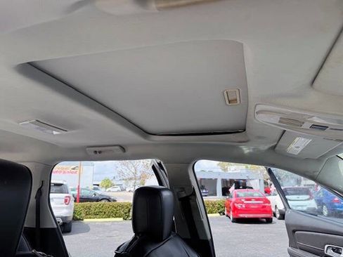 Used 2010 GMC Terrain SLT image 16