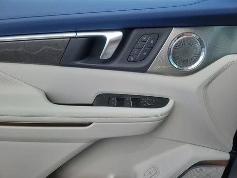 New 2026 Buick Enclave Avenir w/ Super Cruise Package FWD image 15