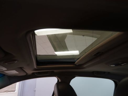 Used 2014 Chevrolet Impala LTZ FWD image 3